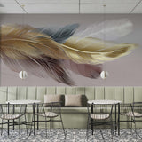 Elegancka tapeta z metalicznym piórkiem