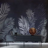 Tropikalna fototapeta Egzotyczny liść palmy w kolorze ciemnoniebieskim