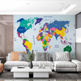 Jaskrawo kolorowa polityczna mapa świata z etykietami krajów