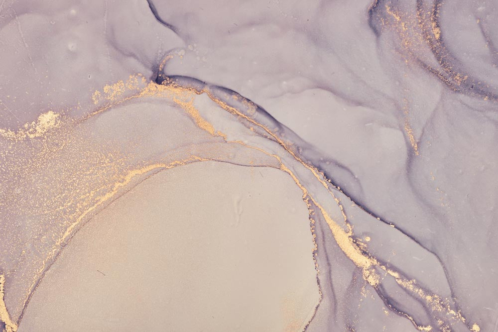 Papier peint marbre lilas et beige – Papier peint panoramique encre liquide abstraite à lignes dorées