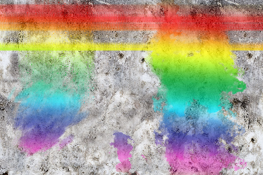 Fotobehang met regenboogspatten – kleurrijke verfstrepen op beton