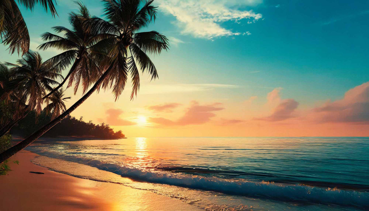 Papier peint plage tropicale au coucher du soleil – Papier peint panoramique palmiers au soleil couchant doré